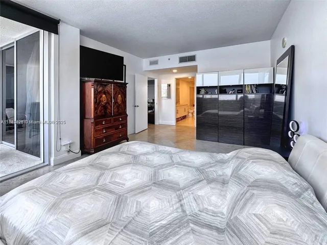 $3,800 | 7929 West Drive, Unit 702, North Bay Village, FL 33141