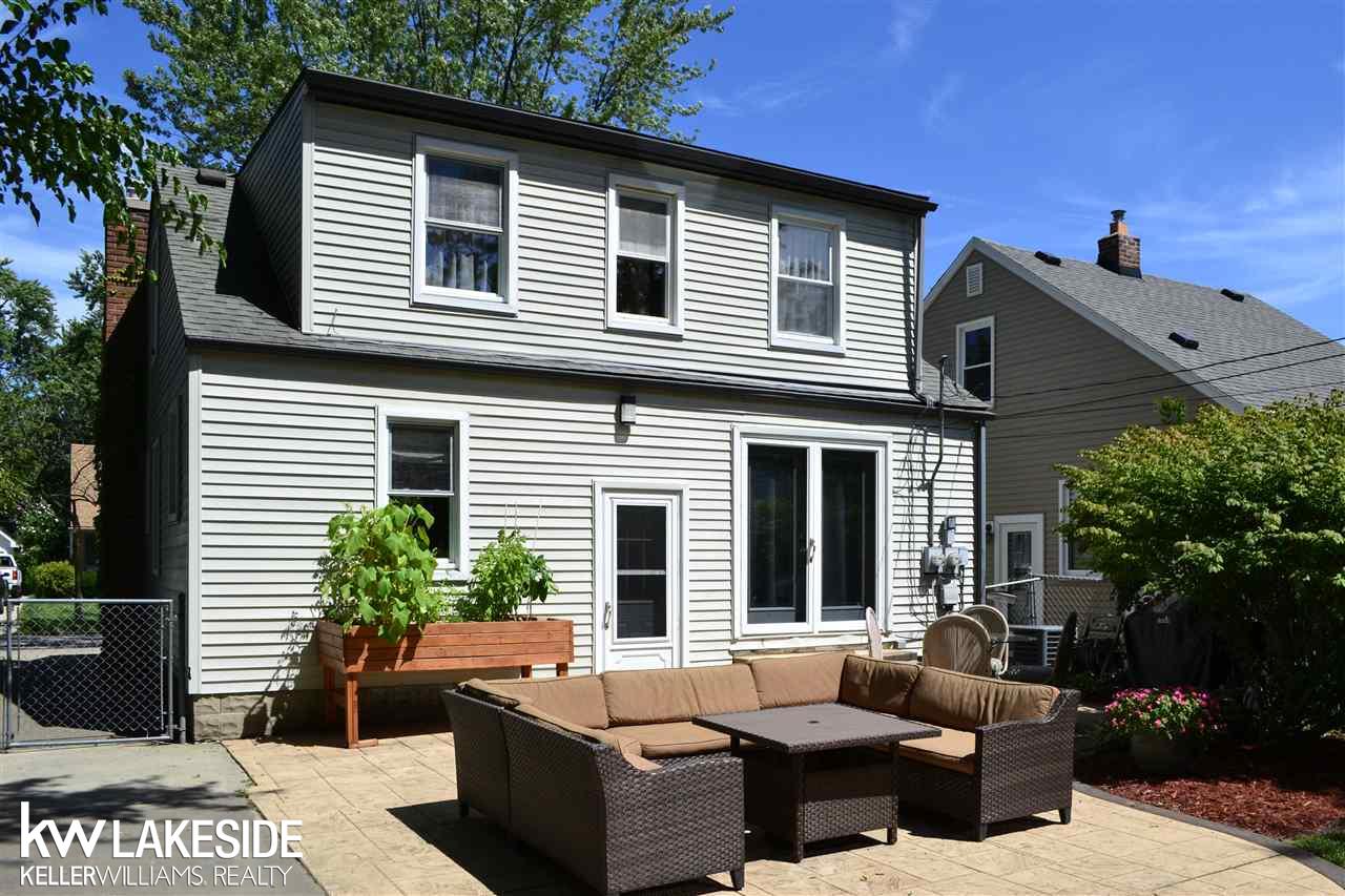 971 Columbia Road Berkley, MI 48072 - Photo 2 of 28