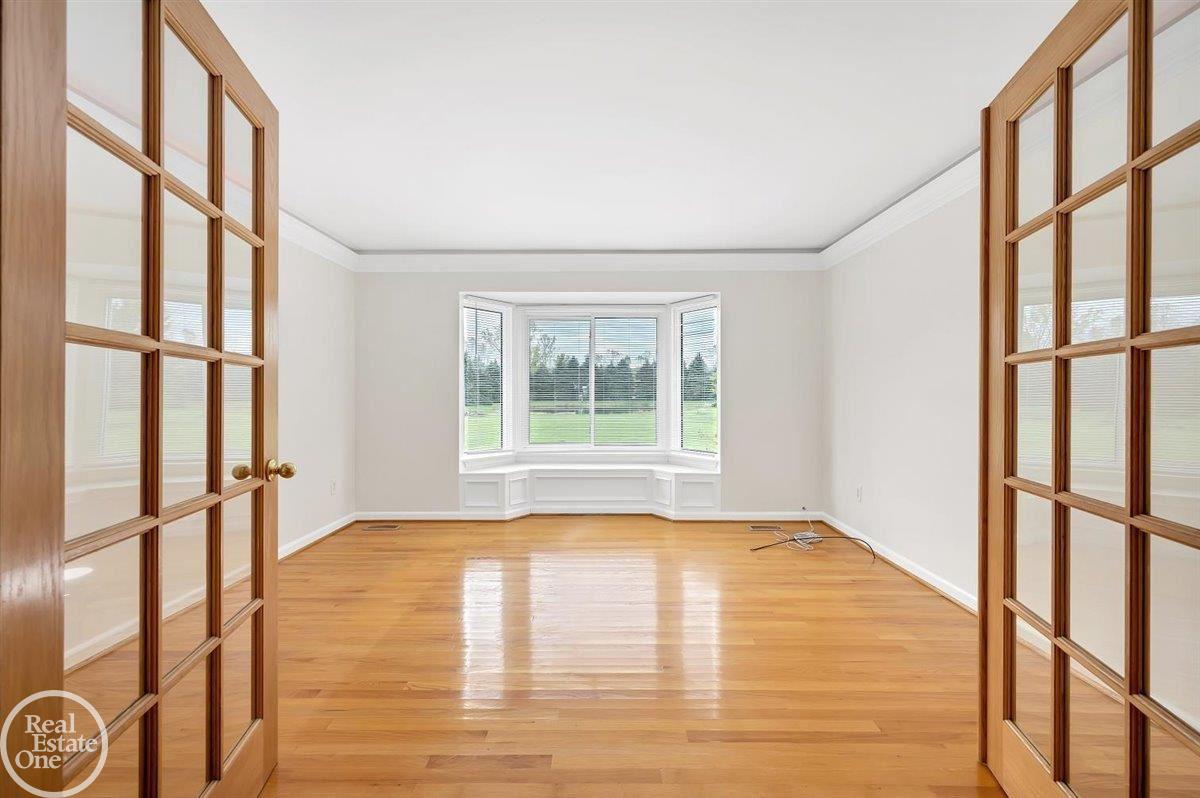 9295 Meisner Road Casco, MI 48064 - Photo 6 of 39 50058198-5.JPG