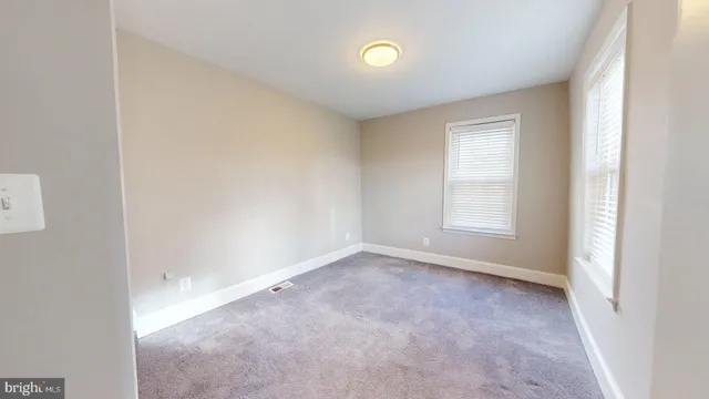 $3,999 | 2011 North Oakland Street, Arlington, VA 22207