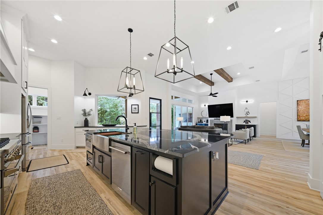 1629 Sawmill Road Franklin, TX 77856 - Photo 12 of 50 Gallery Image 12