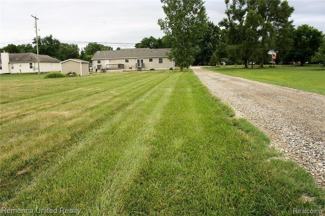 48704 Bemis Road Belleville, MI 48111 - Photo 3 of 24 IMG_0366 (2).JPG