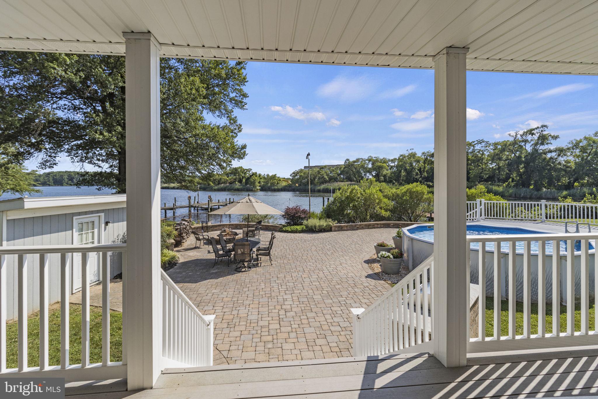 8646 Sandy Plains Road Dundalk, MD 21222 - Photo 23 of 38 a view of balcony with furniture