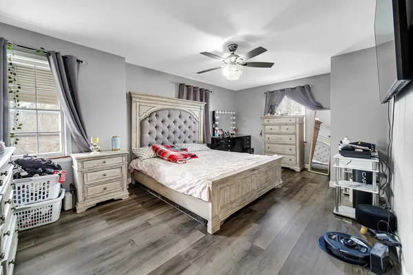 $324,900 | 3143 North Kostner Avenue, Chicago, IL 60641