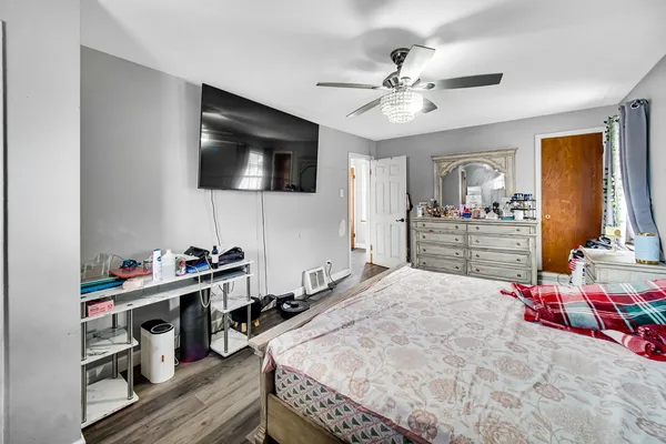 $324,900 | 3143 North Kostner Avenue, Chicago, IL 60641