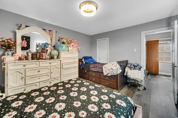 $324,900 | 3143 North Kostner Avenue, Chicago, IL 60641