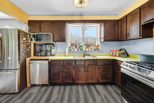 $324,900 | 3143 North Kostner Avenue, Chicago, IL 60641