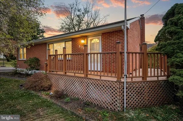 $239,000 | 231 Denison Drive, Dauphin, PA 17018