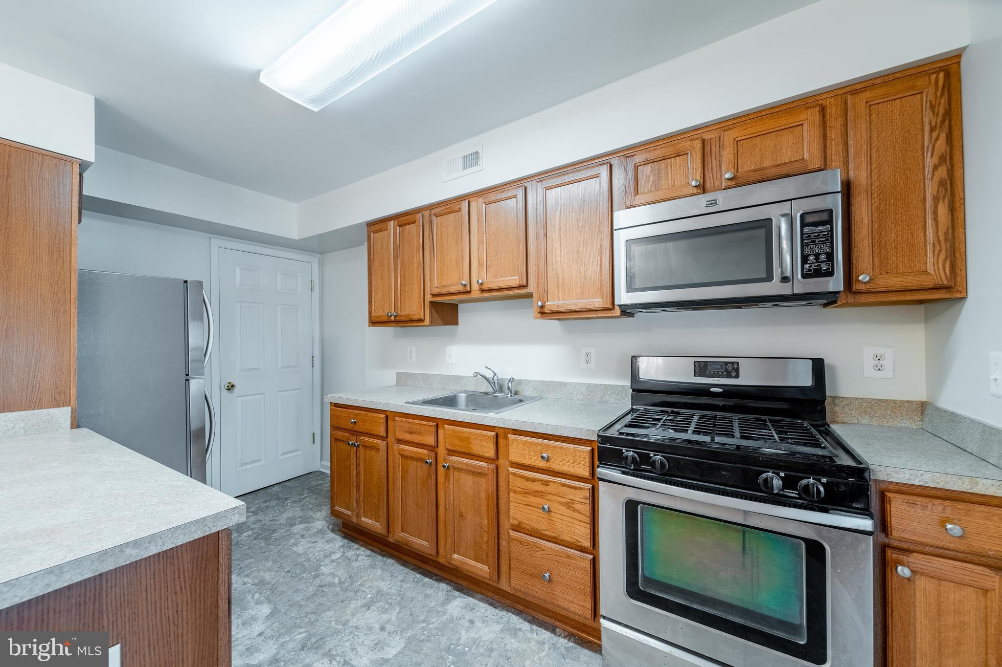 5539 Force Road Baltimore, MD 21206 - Photo 13 of 41