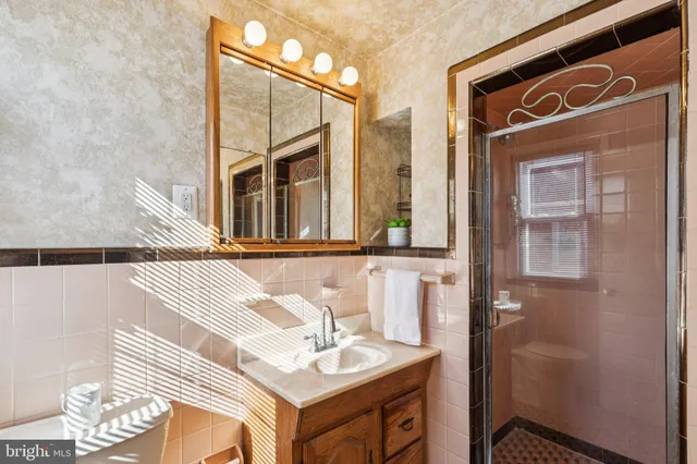 $325,000 | 8110 Thouron Avenue, Philadelphia, PA 19150