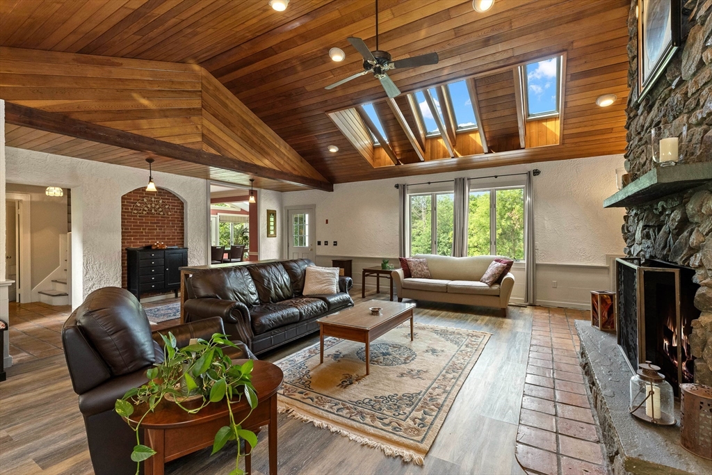135 Academy Road North Andover, MA 01845 - Photo 22 of 42 Gallery Image 22