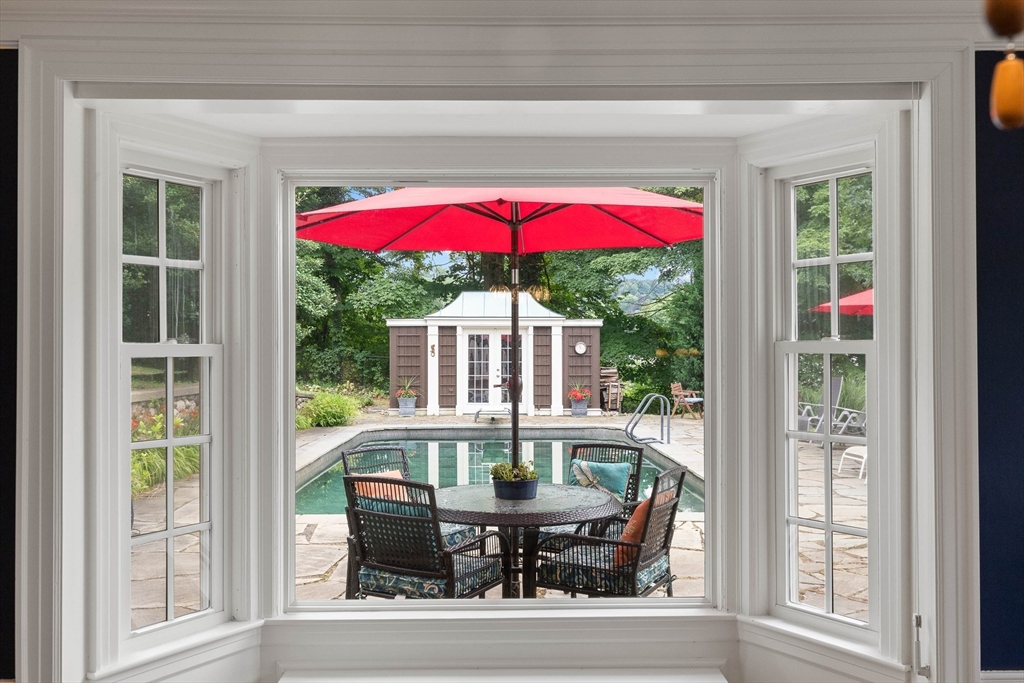 135 Academy Road North Andover, MA 01845 - Photo 9 of 42 Gallery Image 9