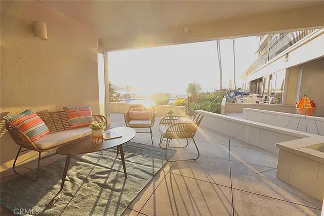 $3,850,000 | 2525 Ocean Boulevard, Unit C1, Corona del Mar, CA 92625