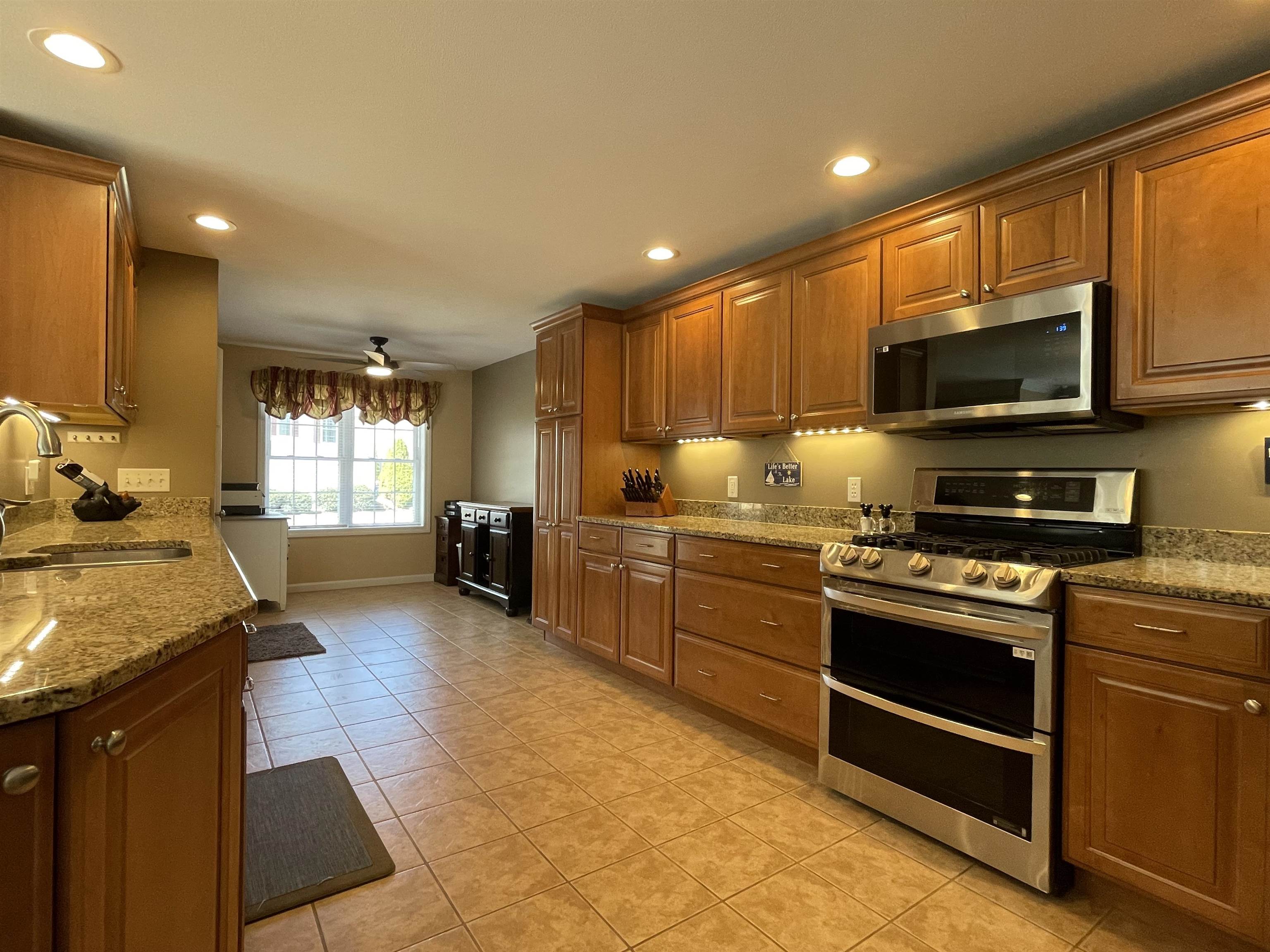 26 Forrest Street Hampstead, NH 03826 - Photo 14 of 60