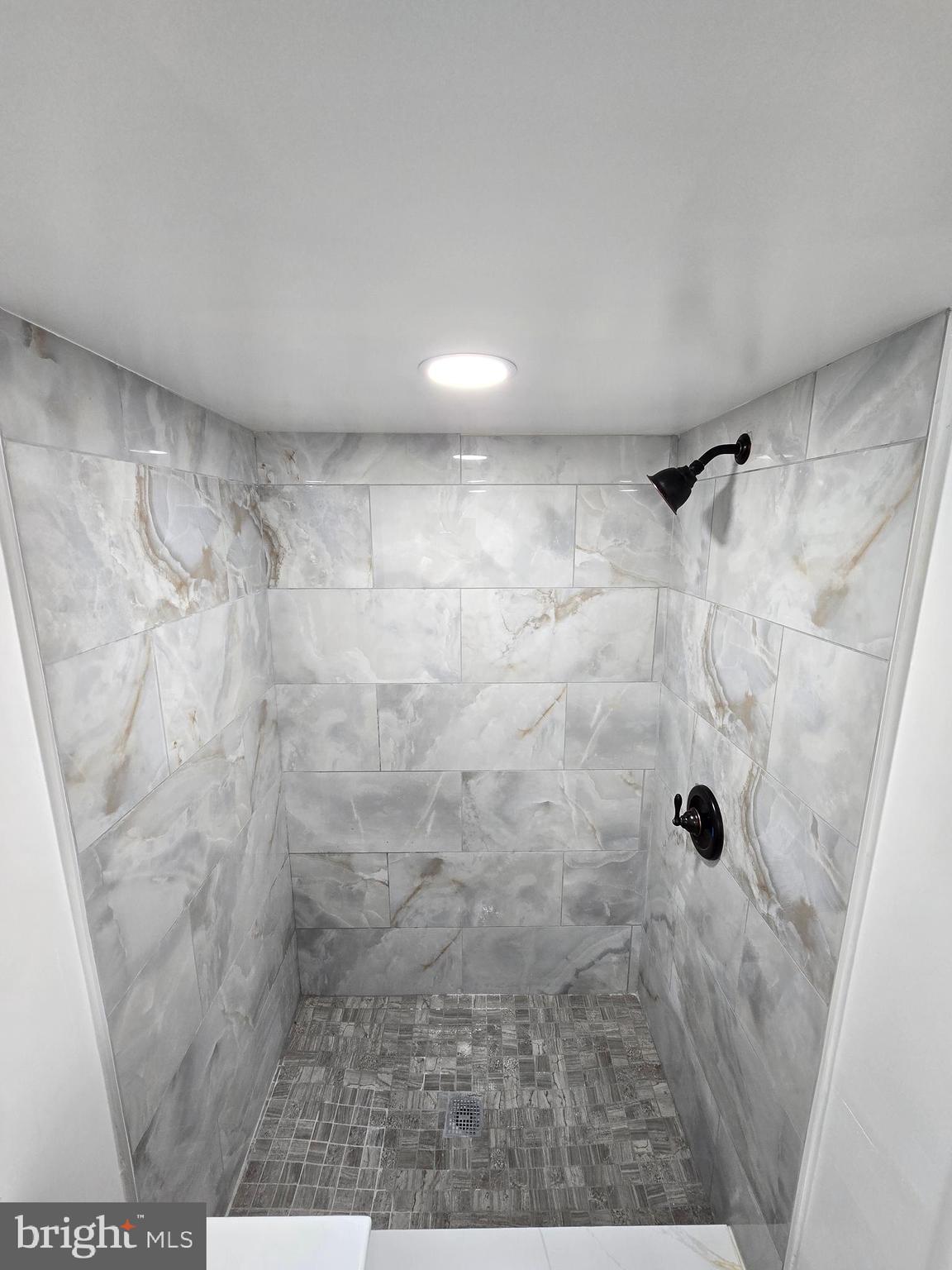 595 Sanger Street Philadelphia, PA 19120 - Photo 28 of 29