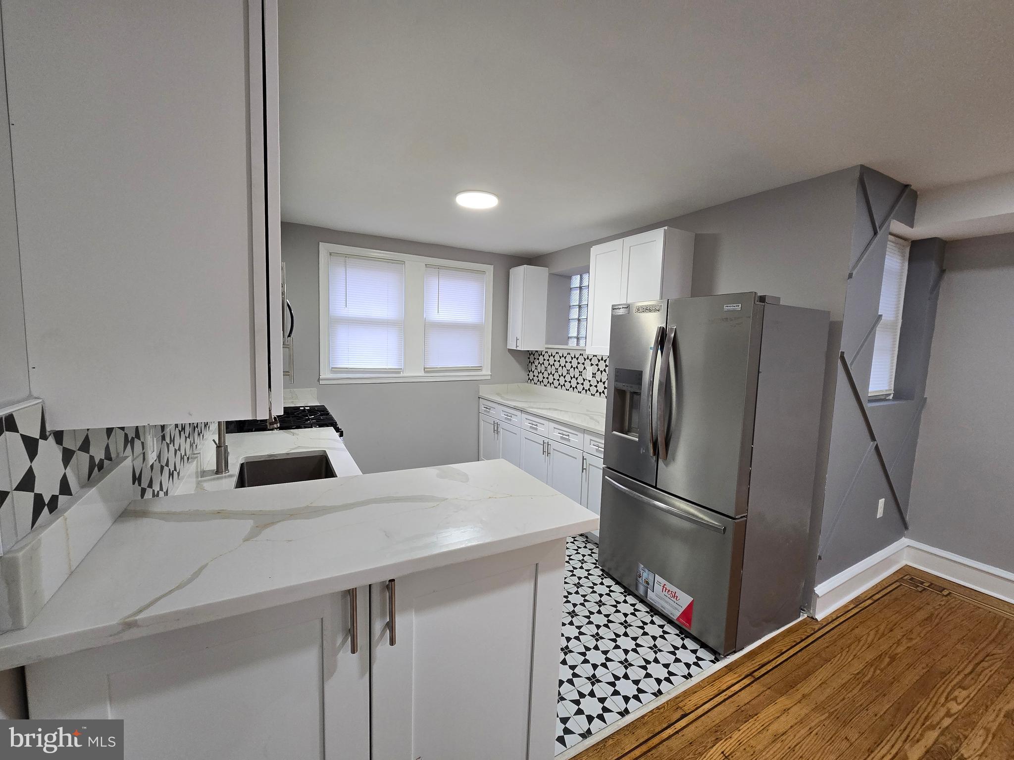 595 Sanger Street Philadelphia, PA 19120 - Photo 9 of 29