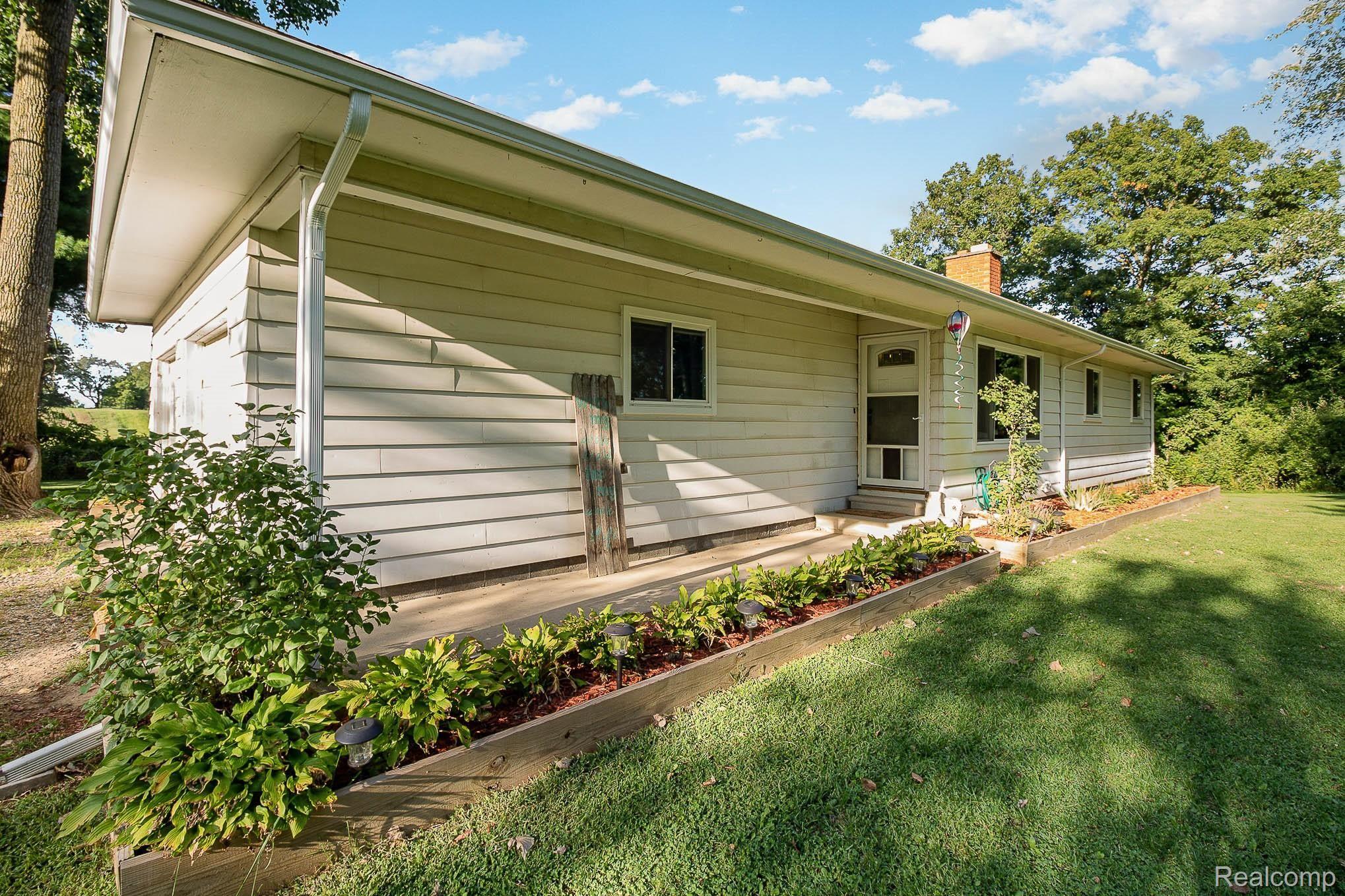4000 Jewell Road Howell, MI 48843 - Photo 12 of 27 IMG_3901-Edit.JPG