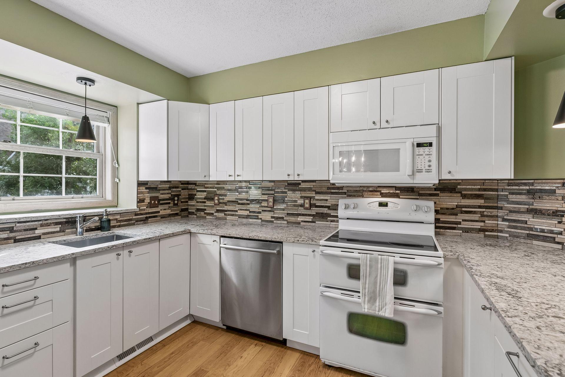 4902 Bayswater Road Minnetonka, MN 55345 - Photo 18 of 55 Gallery Image 18