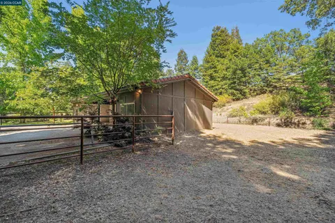 $3,500,000 | 39 Comistas Court, Walnut Creek, CA 94598