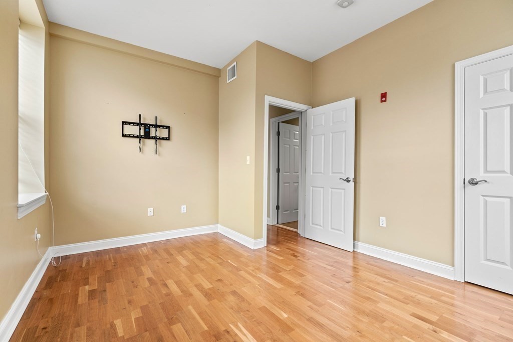 17 Central Street, Unit 9 Salem, MA 01970 - Photo 20 of 27 a view of an empty room
