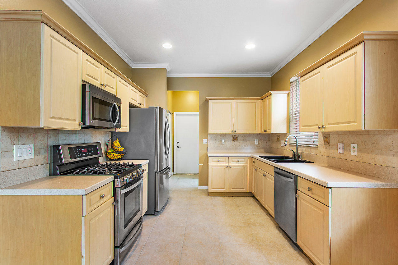 5754 Raceway Road Lake Worth, FL 33449 - Photo 12 of 41 006-5754RacewayRd-LakeWorth-FL-small