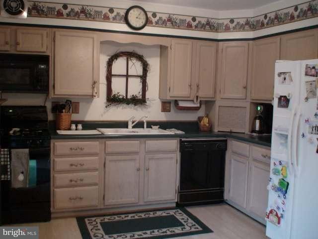 12 Heathglen Road Middletown, PA 17057 - Photo 4 of 12 Gallery Image 4
