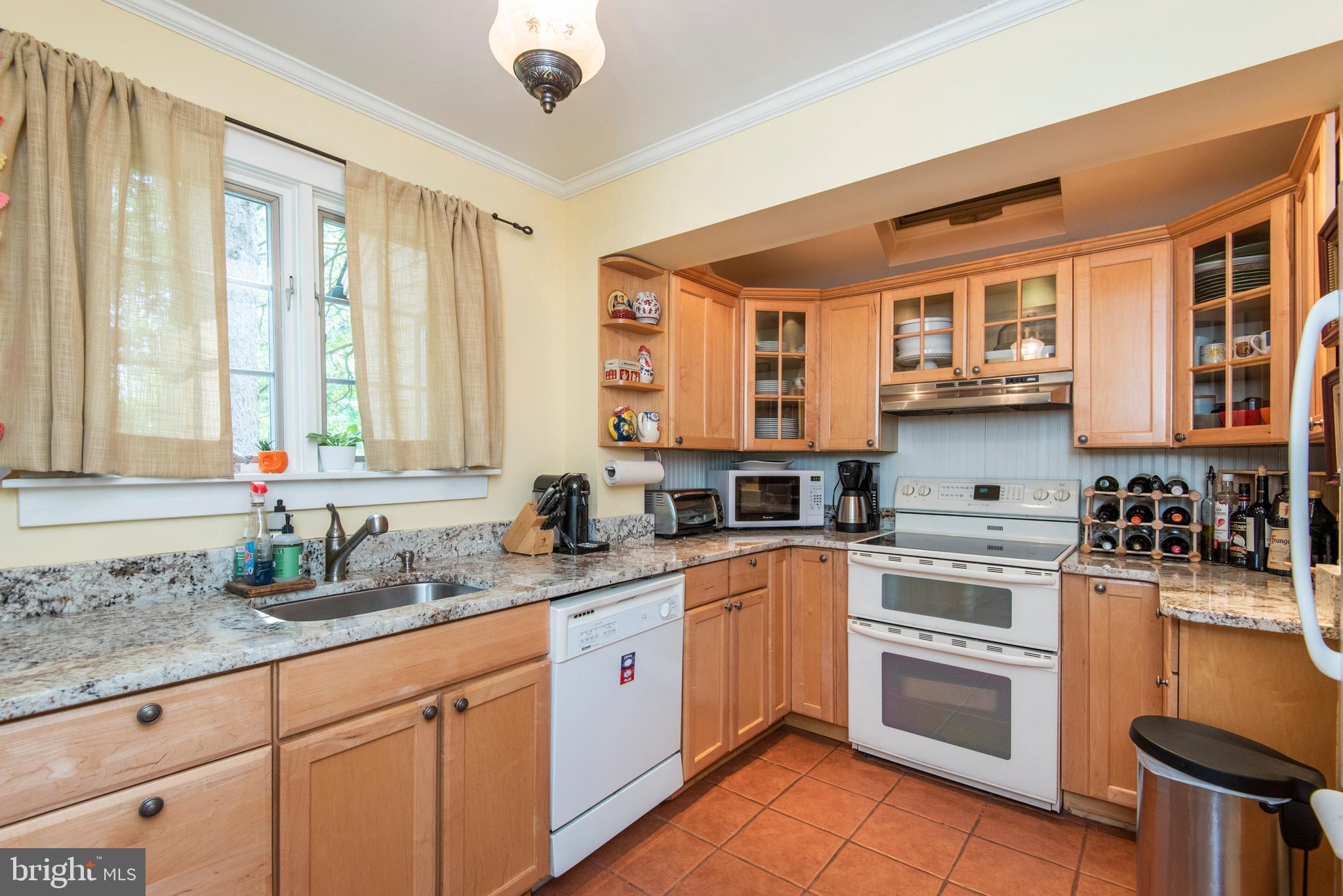 17 Arthur Road Bryn Mawr, PA 19010 - Photo 14 of 35 Gallery Image 14