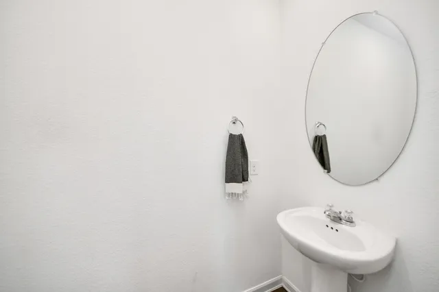 $279,999 | 1006 Breech Drive, Crosby, TX 77532