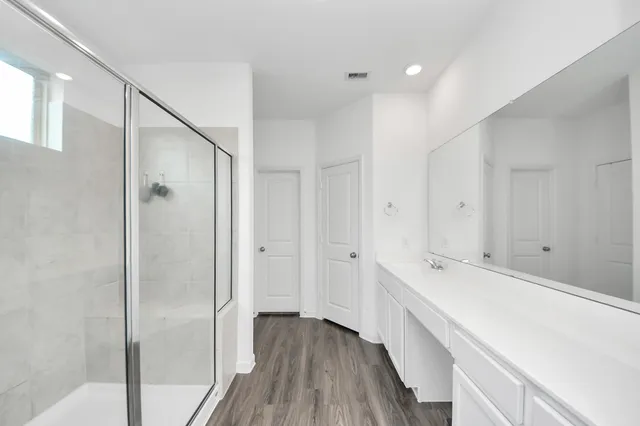 $279,999 | 1006 Breech Drive, Crosby, TX 77532