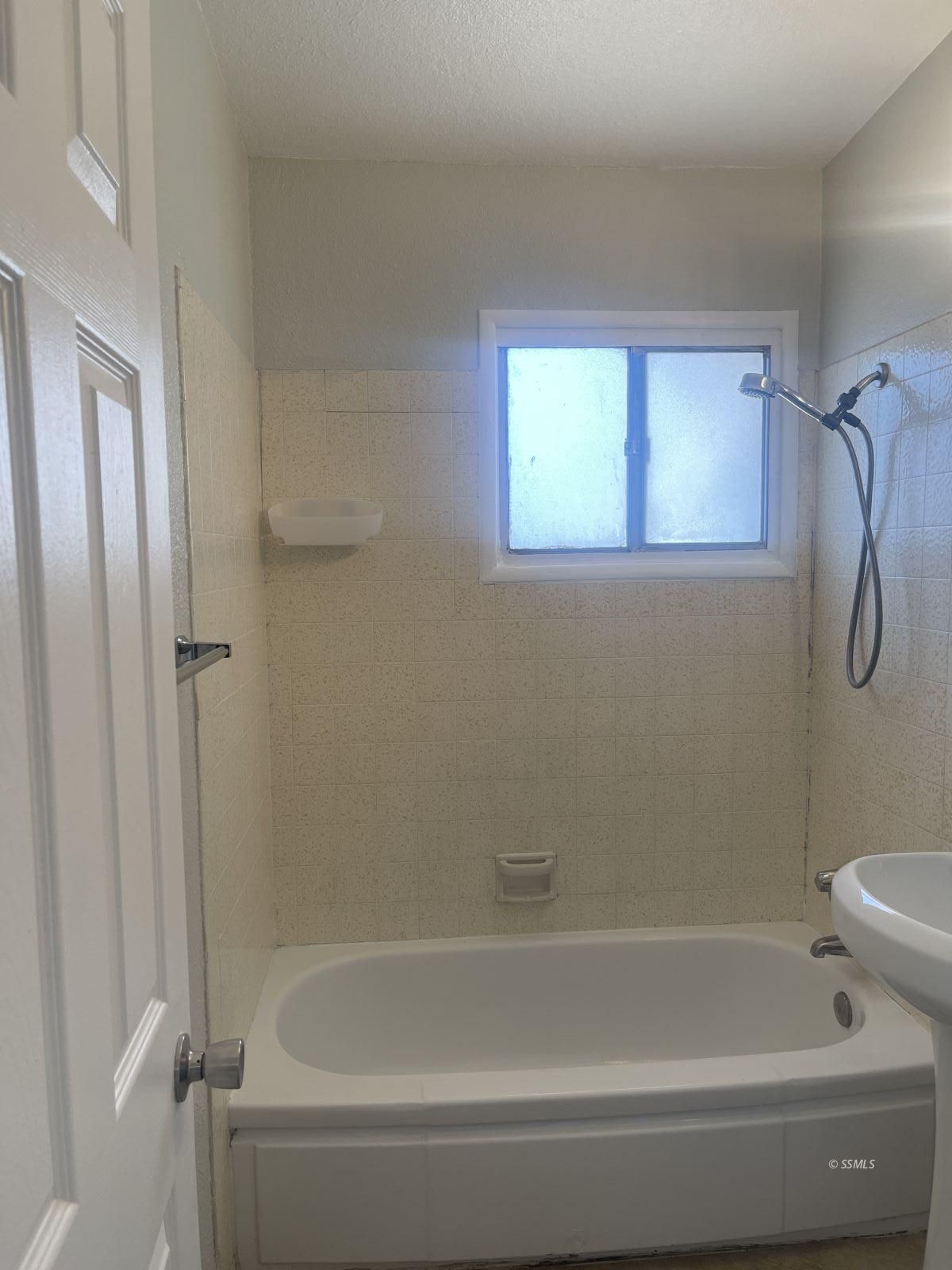 244 Oasis Drive Ridgecrest, CA 93555 - Photo 13 of 19 Gallery Image 13