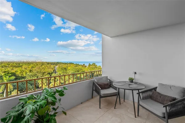 $1,475,000 | 177 Ocean Ln Drive, Unit 812, Key Biscayne, FL 33149