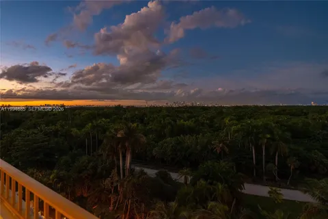 $1,475,000 | 177 Ocean Ln Drive, Unit 812, Key Biscayne, FL 33149