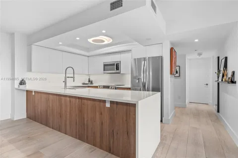 $1,475,000 | 177 Ocean Ln Drive, Unit 812, Key Biscayne, FL 33149