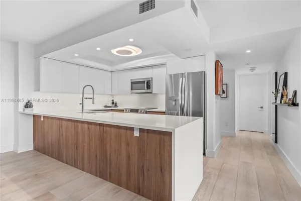 $1,475,000 | 177 Ocean Ln Drive, Unit 812, Key Biscayne, FL 33149