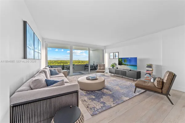 $1,475,000 | 177 Ocean Ln Drive, Unit 812, Key Biscayne, FL 33149