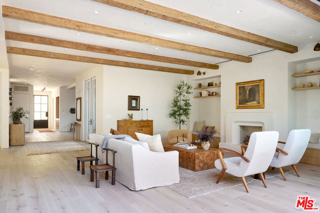 4338 Rhodes Avenue Studio City, CA 91604 - Photo 18 of 51