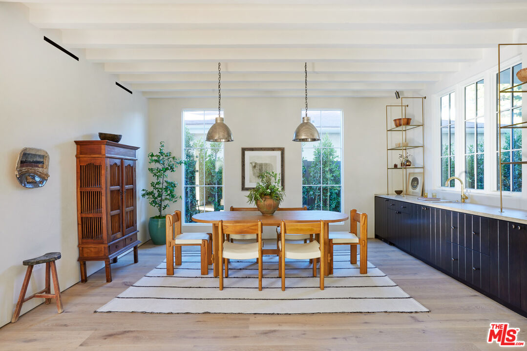 4338 Rhodes Avenue Studio City, CA 91604 - Photo 3 of 51