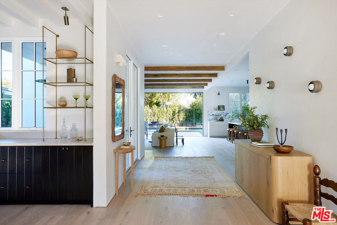 4338 Rhodes Avenue Studio City, CA 91604 - Photo 4 of 51