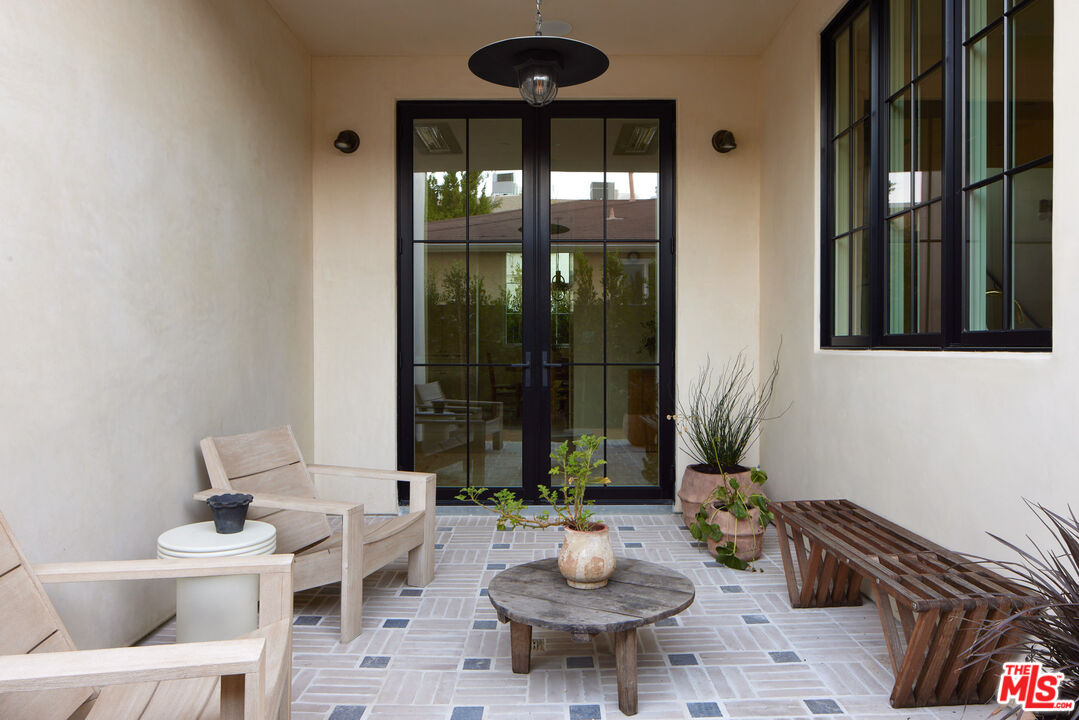 4338 Rhodes Avenue Studio City, CA 91604 - Photo 7 of 51