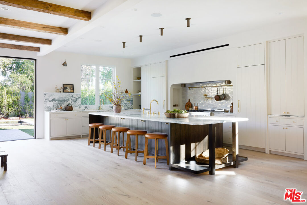 4338 Rhodes Avenue Studio City, CA 91604 - Photo 9 of 51