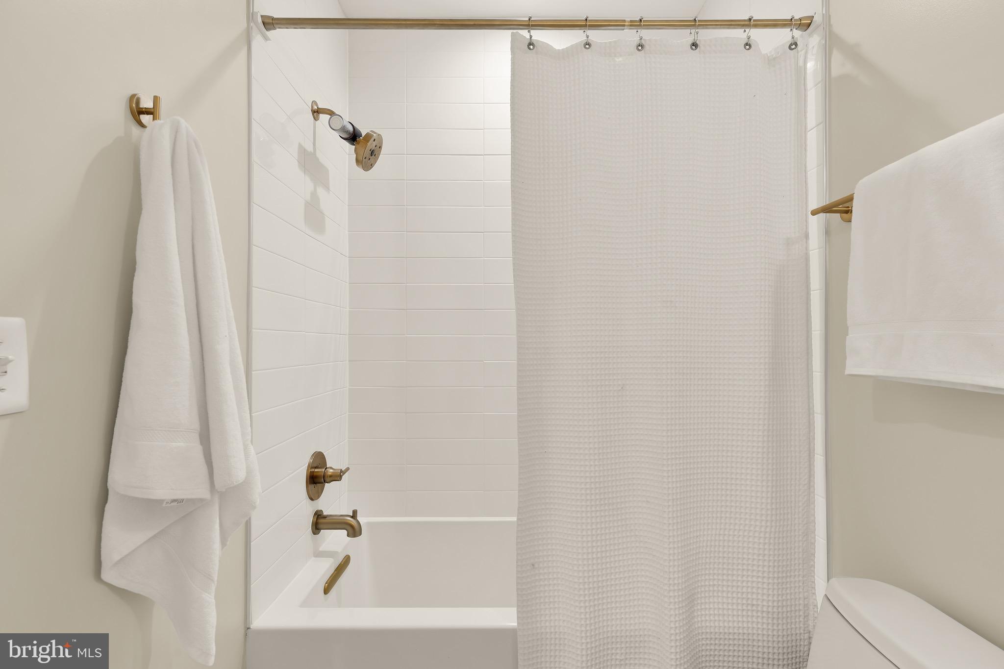 1402 12th Street Northwest, Unit 10 Washington, DC 20005 - Photo 21 of 23