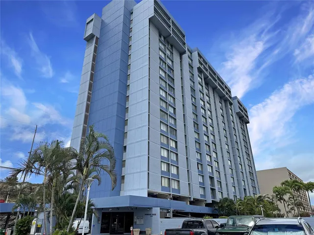 $295,000 | 3045 Ala Napuaa Place, Unit 1814, Honolulu, HI 96818