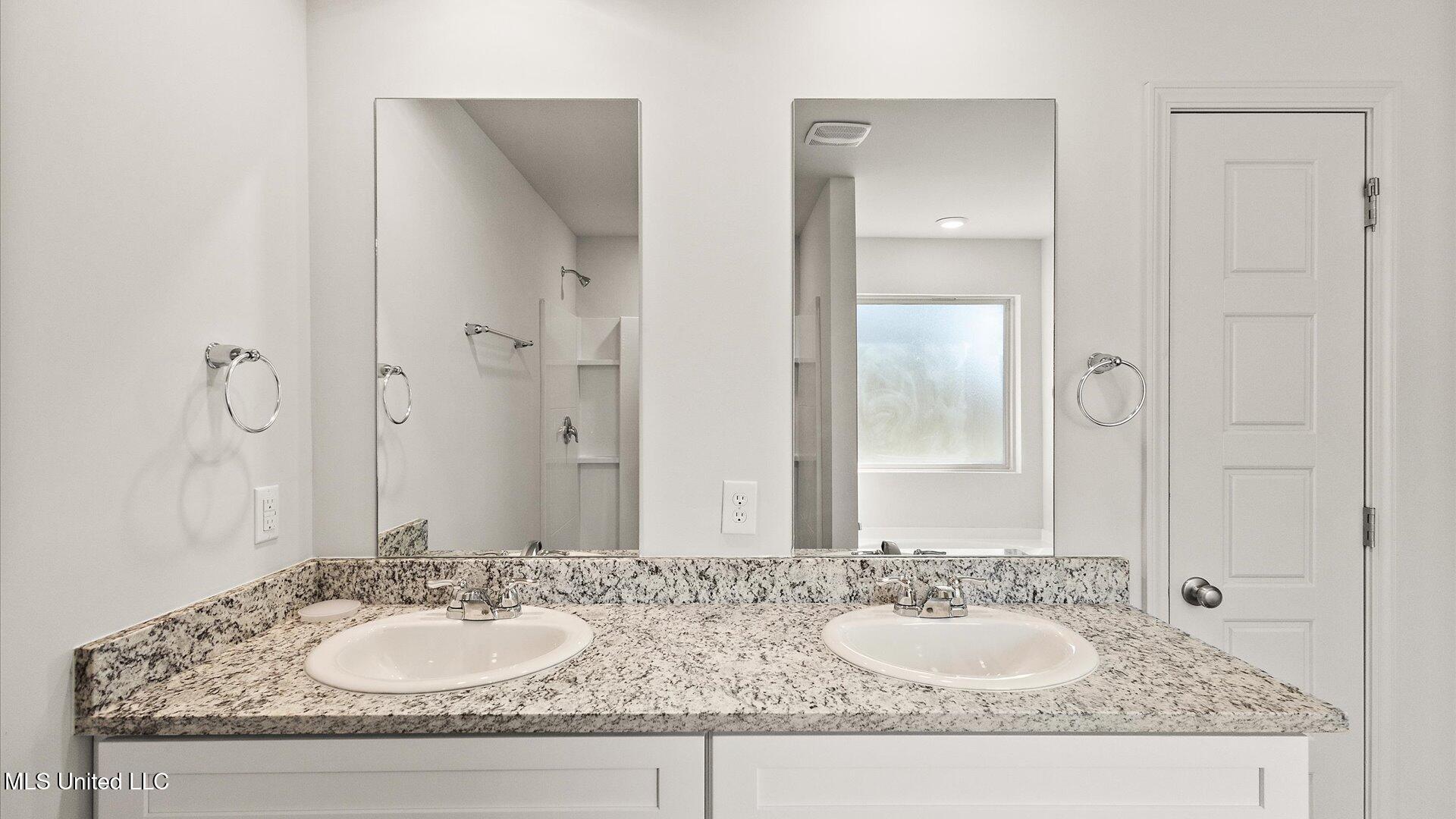 109 Lucas Court Byram, MS 39272 - Photo 25 of 39 25-3HTP9585