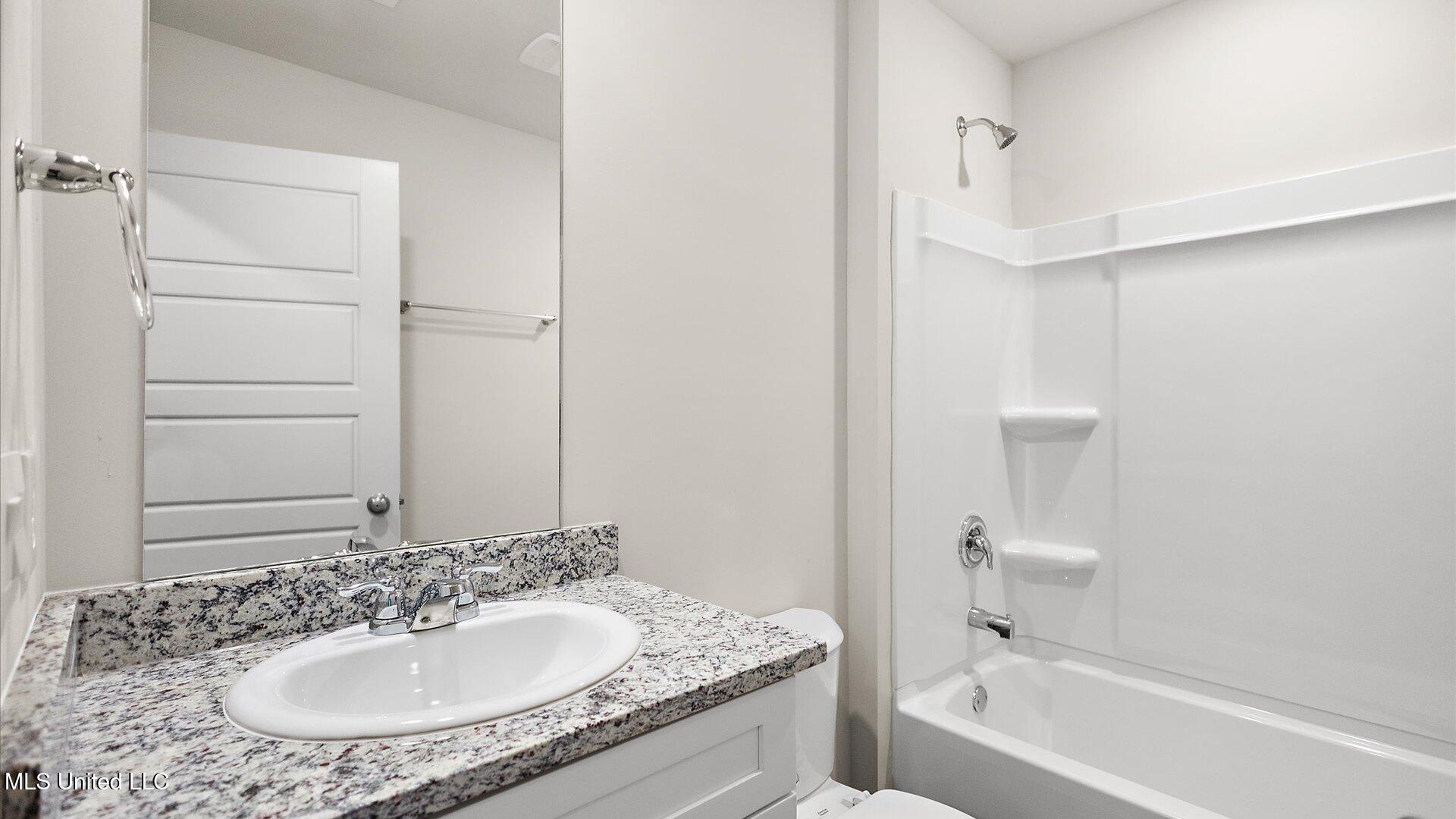 109 Lucas Court Byram, MS 39272 - Photo 30 of 39 30-3HTP9600