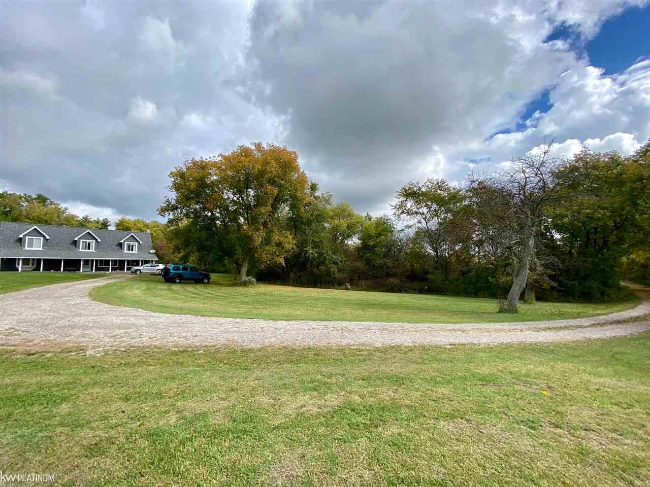 1422 Stein Road St. Clair, MI 48079 - Photo 32 of 33 50025045-31.JPG