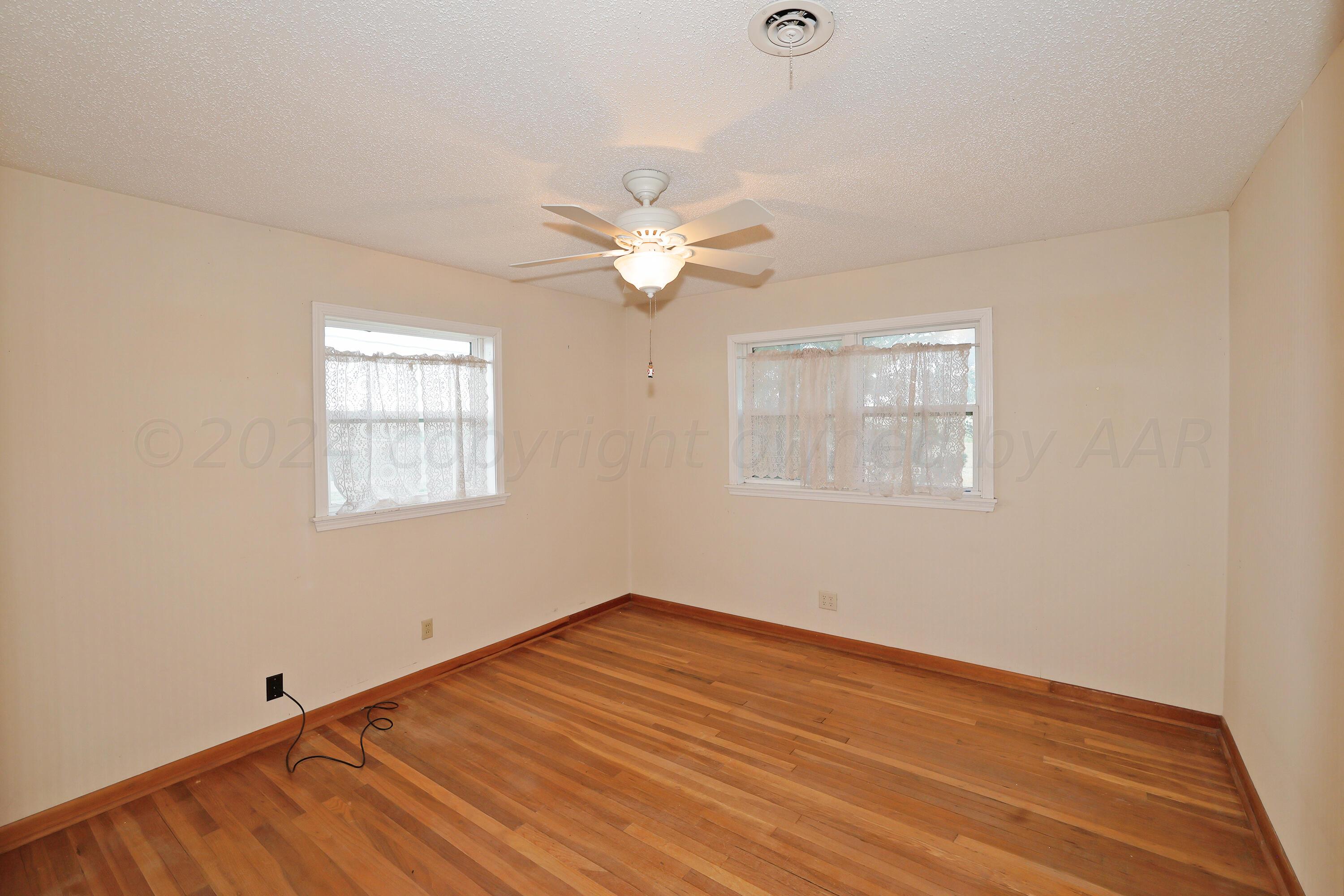 6801 South Blessen Road Amarillo, TX 79119 - Photo 21 of 36 2nd Bedroom