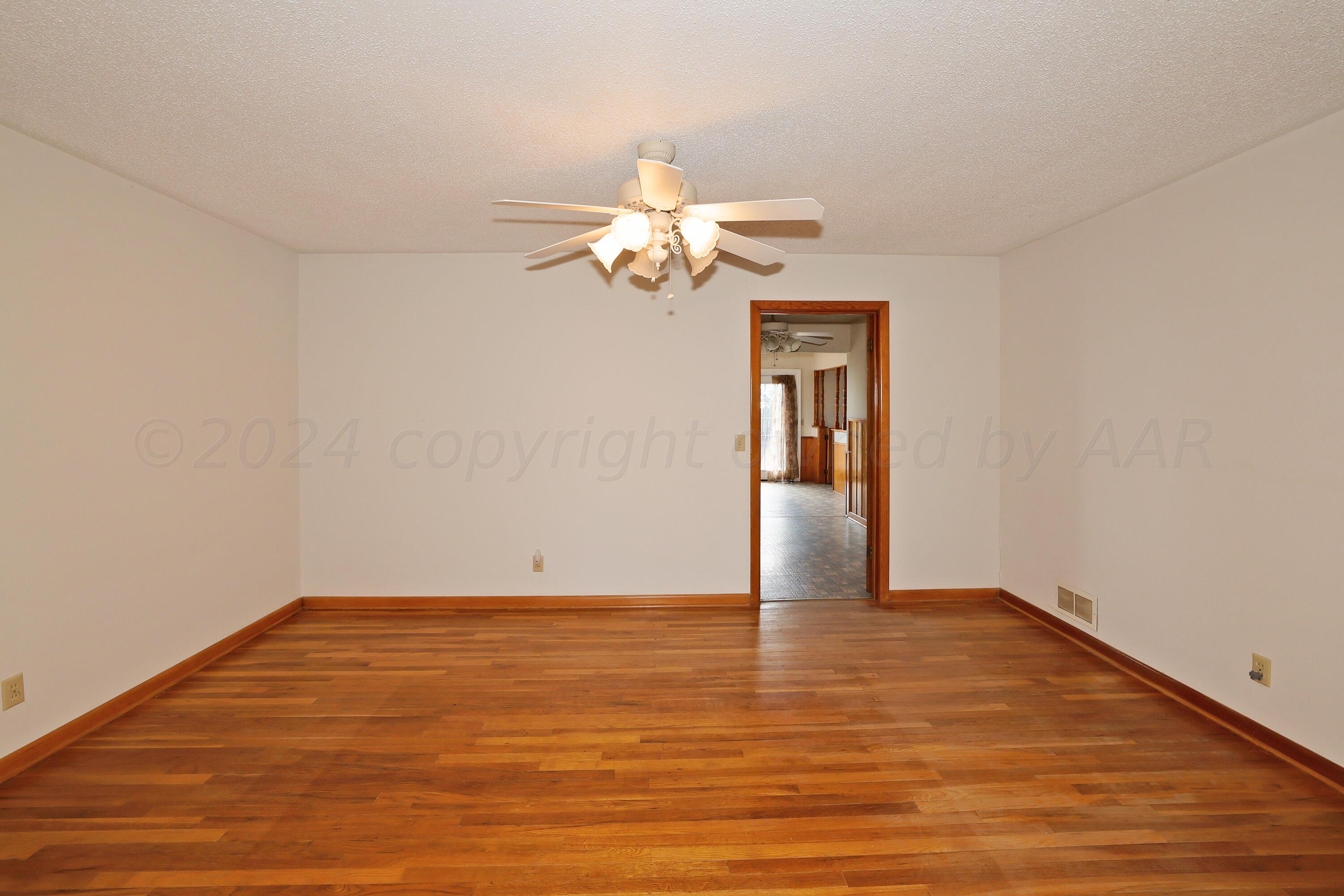 6801 South Blessen Road Amarillo, TX 79119 - Photo 7 of 36 Dining Area2