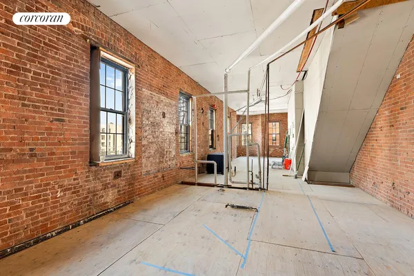a picture of a wall with a white wall