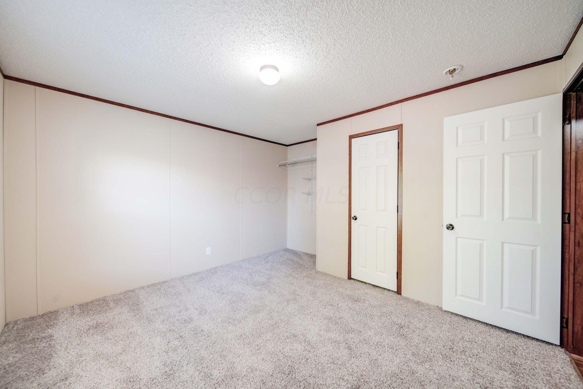 755 Stelzer Road, Unit 18 Columbus, OH 43219 - Photo 15 of 27 18-web-or-mls-DSC00852_3_4