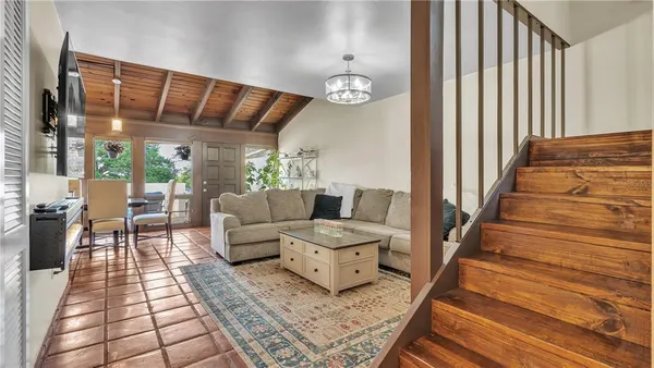 $269,000 | 11 Loma Linda, Unit 11, Lakeland, FL 33813